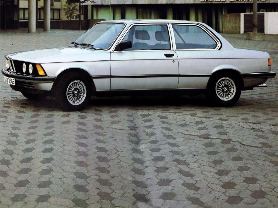  BMW 318 Coupe 1975 года  (фото 3 из 3)